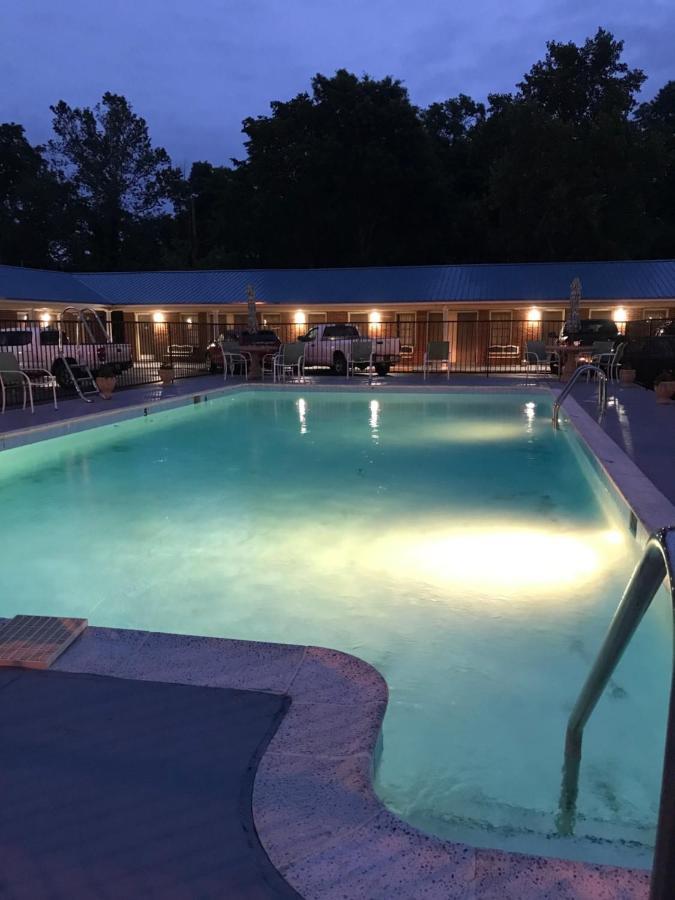 Merrimac Inn & Suites Williamsburg Exterior foto